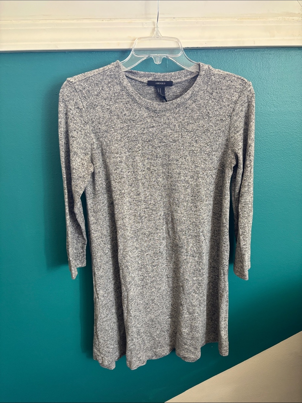 Forever 21 Gray Long Sleeve Knit Shift Dress